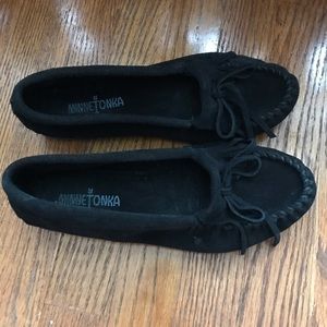 Minnetonka Black Suede Kilty Hardsole Moccasins